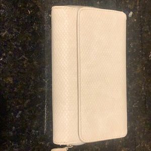 Cream wallet